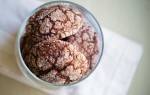 Шоколадное печенье с творогом и орехами 
