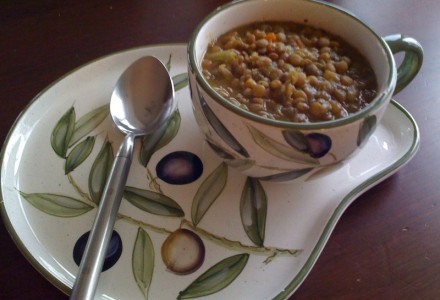Суп из чечевицы с чесноком 