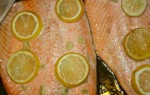 Филе лосося запеченное с лимонами