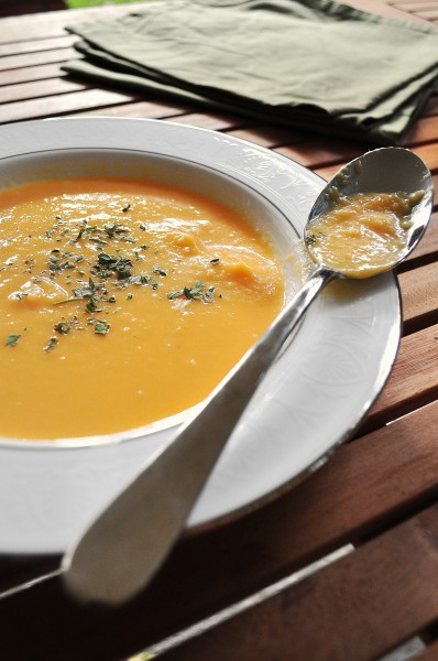 Крем-суп из батата и пастернака