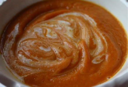 Крем-суп с морковью и карри