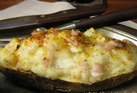 Картофель, запеченный с сыром с голубой плесенью
