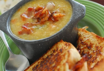 Рецепт супа. Картофельный суп с кукурузой и беконом
