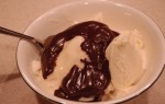 Шоколадная подливка для мороженого