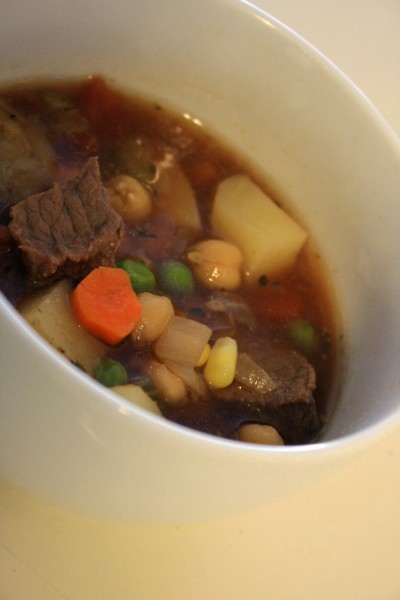 Говяжий суп с овощами