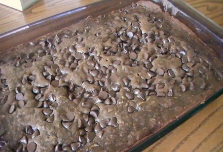 Домашний пирог с шоколадом и цуккини