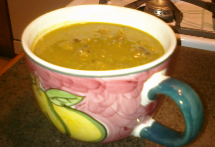 Гороховый суп со специями в мультиварке