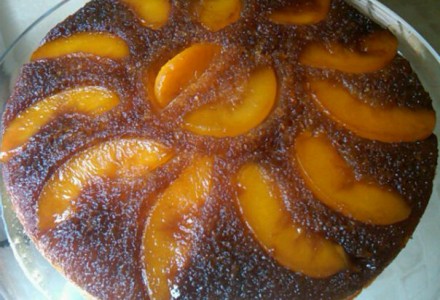 Миндально-персиковый пирог