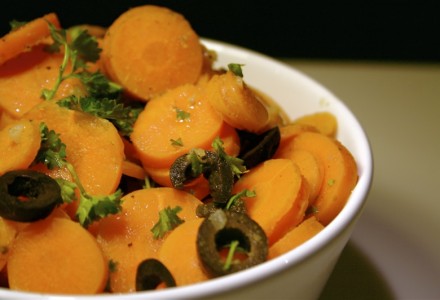 Салат с морковью и тмином
