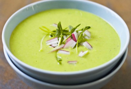Холодный суп из зеленого горошка