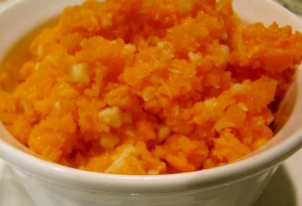 Морковно-миндальный салат