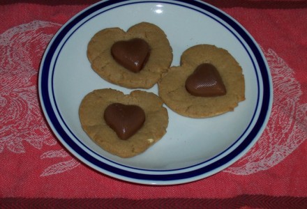 Шоколадные сердца с арахисовым маслом