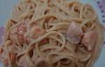 Морепродукты в белом соусе со спагетти