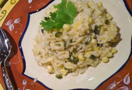 Рис с кукурузой под белым соусом
