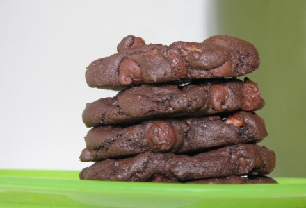 Печенье из темного шоколада 