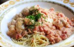 Эффектные рецепты пасты: спагетти с артишоками и помидорами