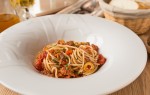 Спагетти с тунцом и каперсами